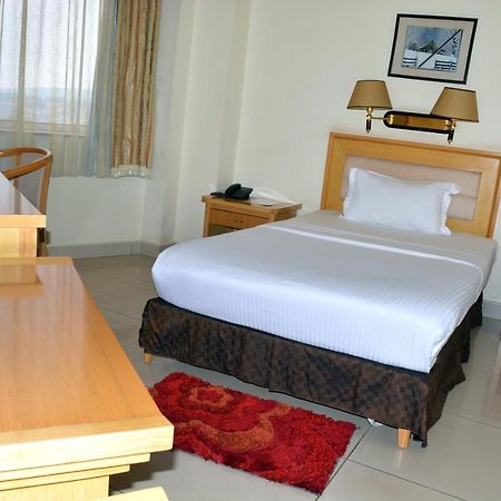 Civitas Hotel Kigali Luaran gambar