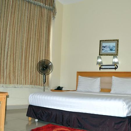 Civitas Hotel Kigali Luaran gambar