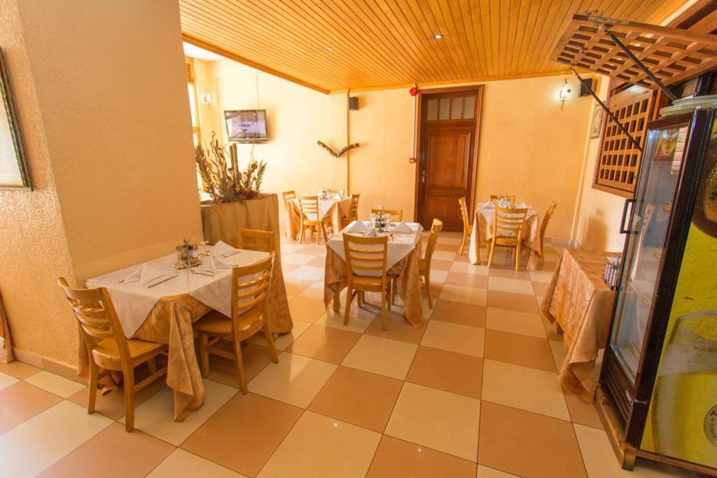 Civitas Hotel Kigali Luaran gambar