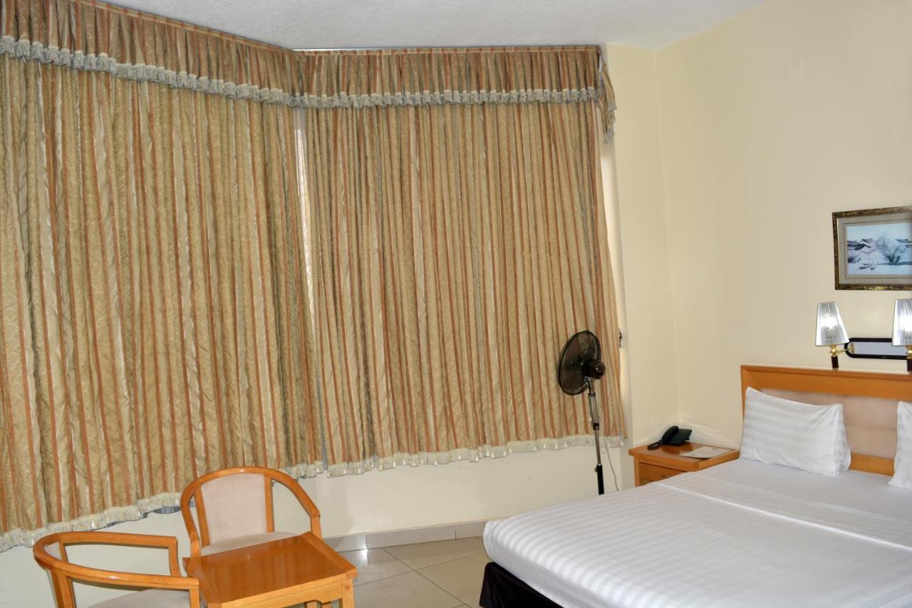 Civitas Hotel Kigali Luaran gambar