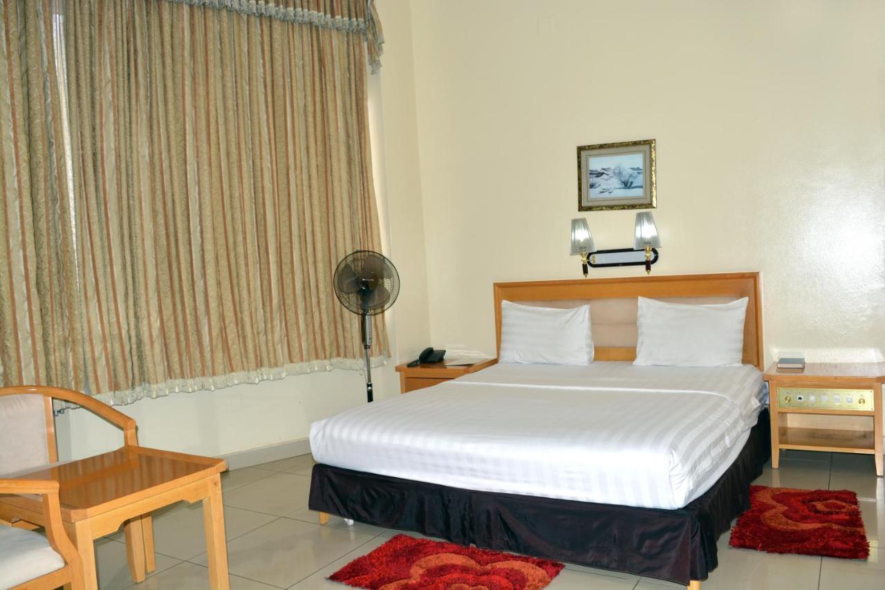 Civitas Hotel Kigali Luaran gambar